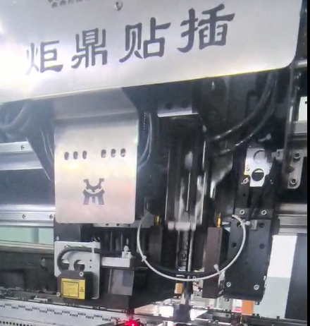 電源適配器插件機:專為高可靠性電源制造打造的智能化裝備