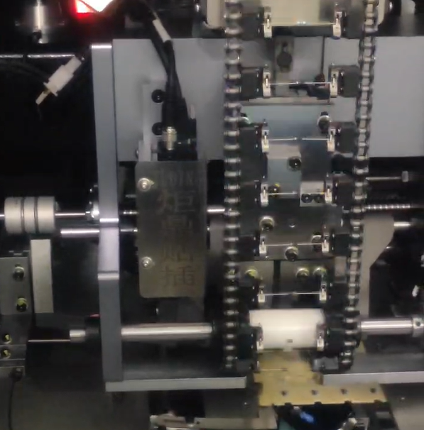 臥式電阻插件機:提升軸向元件插裝效率的專業化解決方案